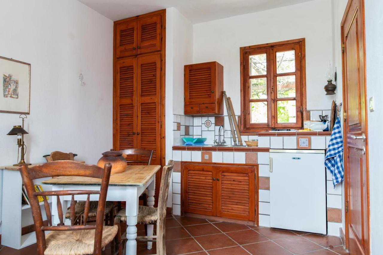 Ficus Traditional Apartments Kefalos  Екстер'єр фото